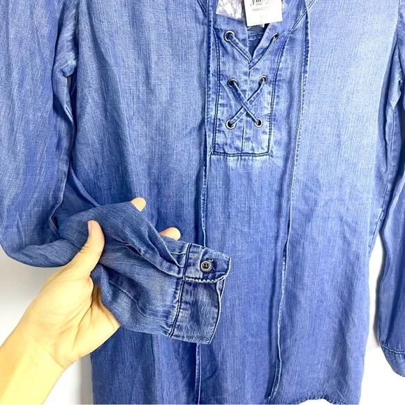 NWT Saks Fifth Avenue Chambray Lace Up Peasant Style Blouse Blue Women's Size XS - Picture 5 of 10